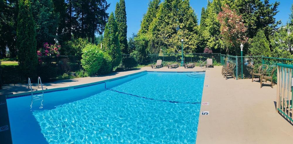 Best Western Cowichan Valley Inn Duncan Exterior photo